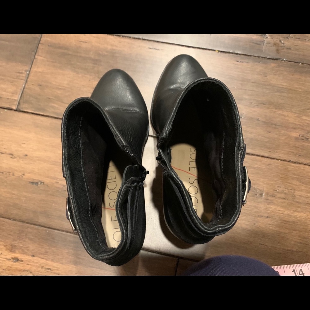 Boots - Picture 7 of 10
